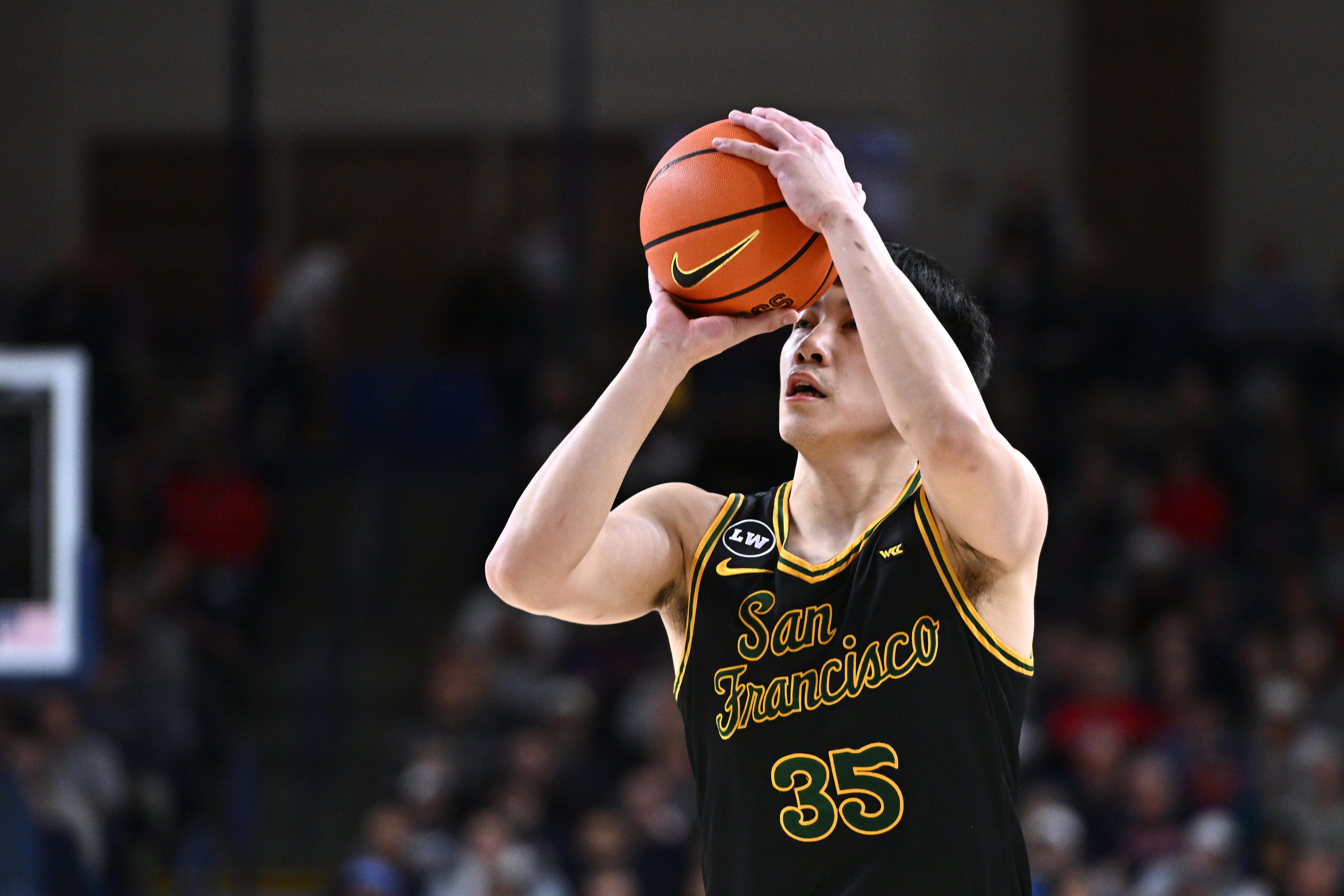 开云在线直播-媒体人：王俊杰转校机遇和挑战并存 希望能去个更重视他的学校